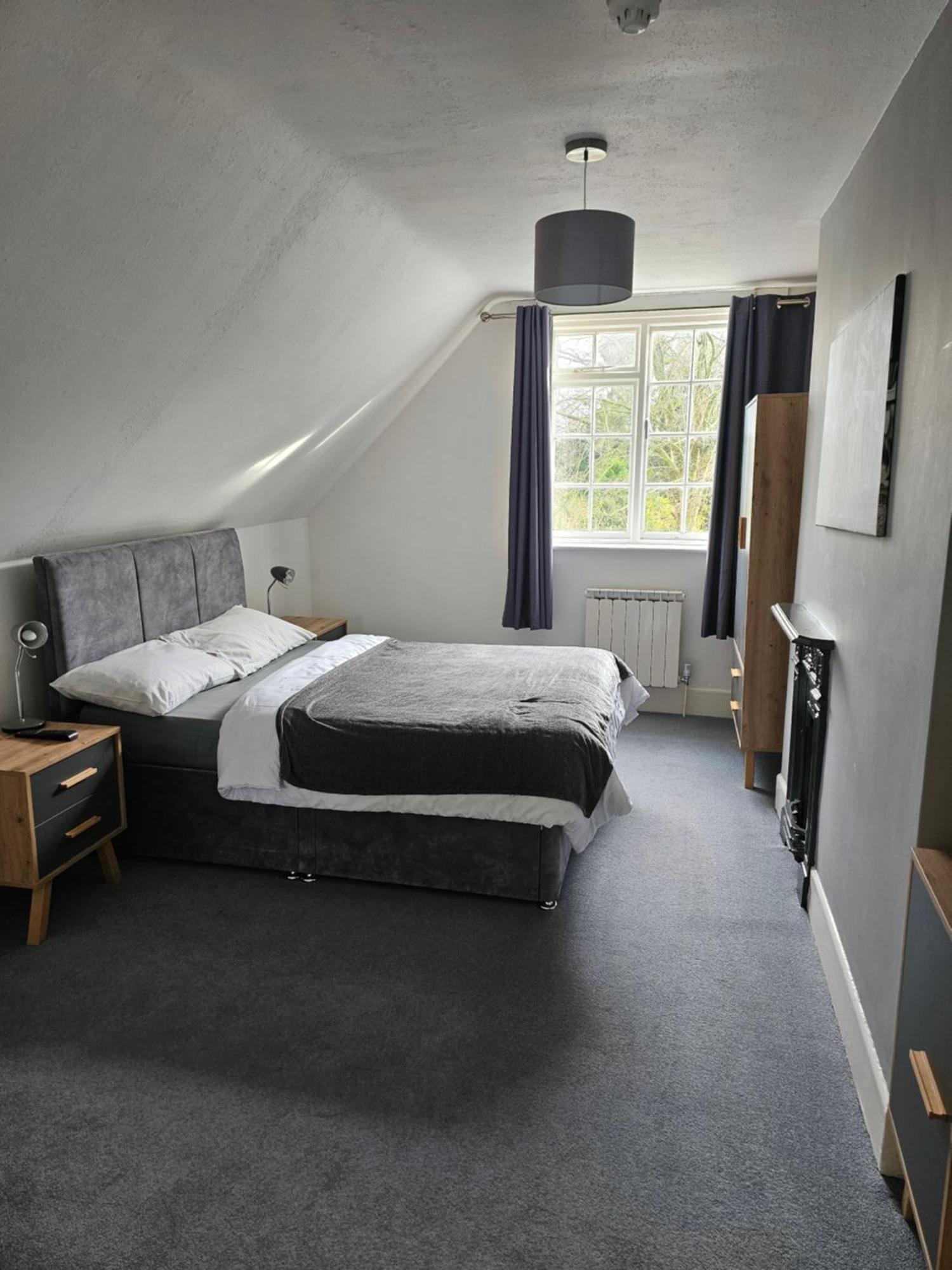 The Old Railway Hotel Porton Extérieur photo